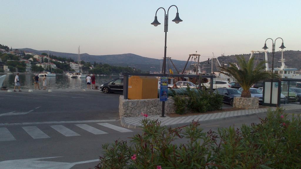 Apartments Sunset Zecevo โรกอซนิซา ภายนอก รูปภาพ